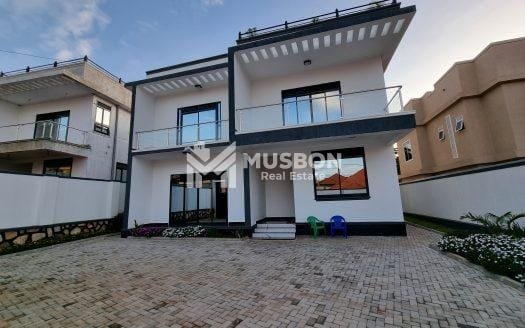 New mansion for sale in Najjera
