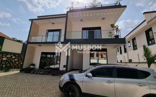 Luxurious mansionnete in Kira