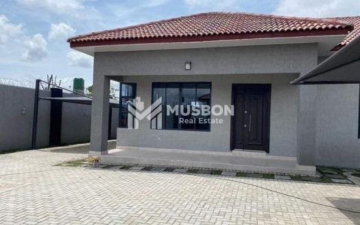 Amazing Family house in Kira