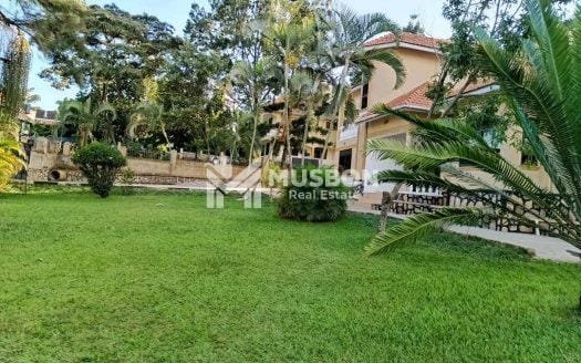 6BEDROOM HOUSE FOR RENT AT MUTUNGO HILL KAMPALA