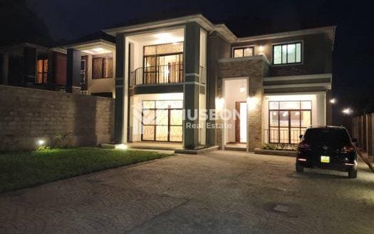 Mansion for sale in Kisaasi
