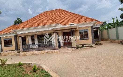 Amazing new Bangalow in Kira