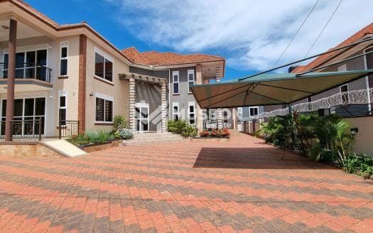 Luxury mansion for sale in Entebbe