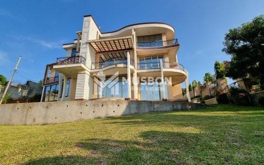 Hill top mansion in Entebbe for sale