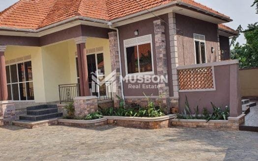 New house for sale in Kisaasi