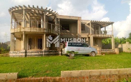 Shell house on 50 decimals In kira