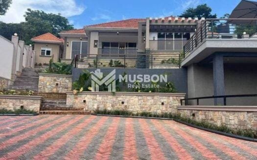 Spacious house for sale in Entebbe