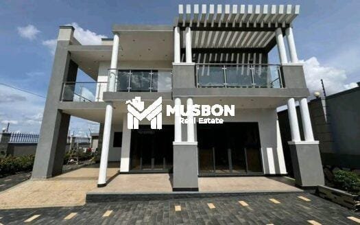 Gorgeous house in Kira