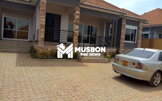 House for sale in Kigo