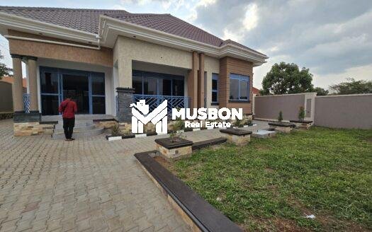 House for sale in kira